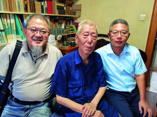 9采訪結(jié)束后，韓寶林、齊惠敏與筆者留影.jpg